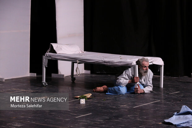 سی‌وهفتمین جشنواره تئاتر چهارمحال و بختیاری