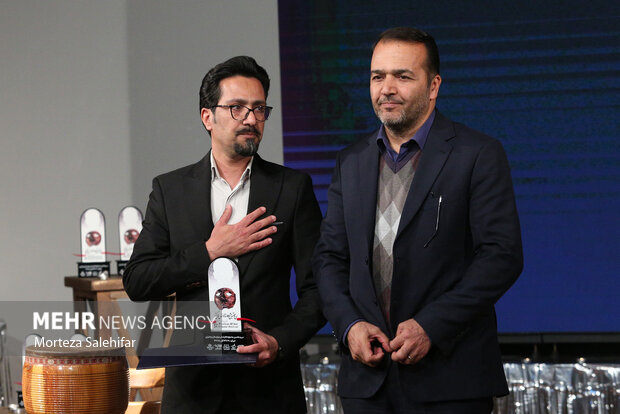 سی‌وهفتمین جشنواره تئاتر چهارمحال و بختیاری