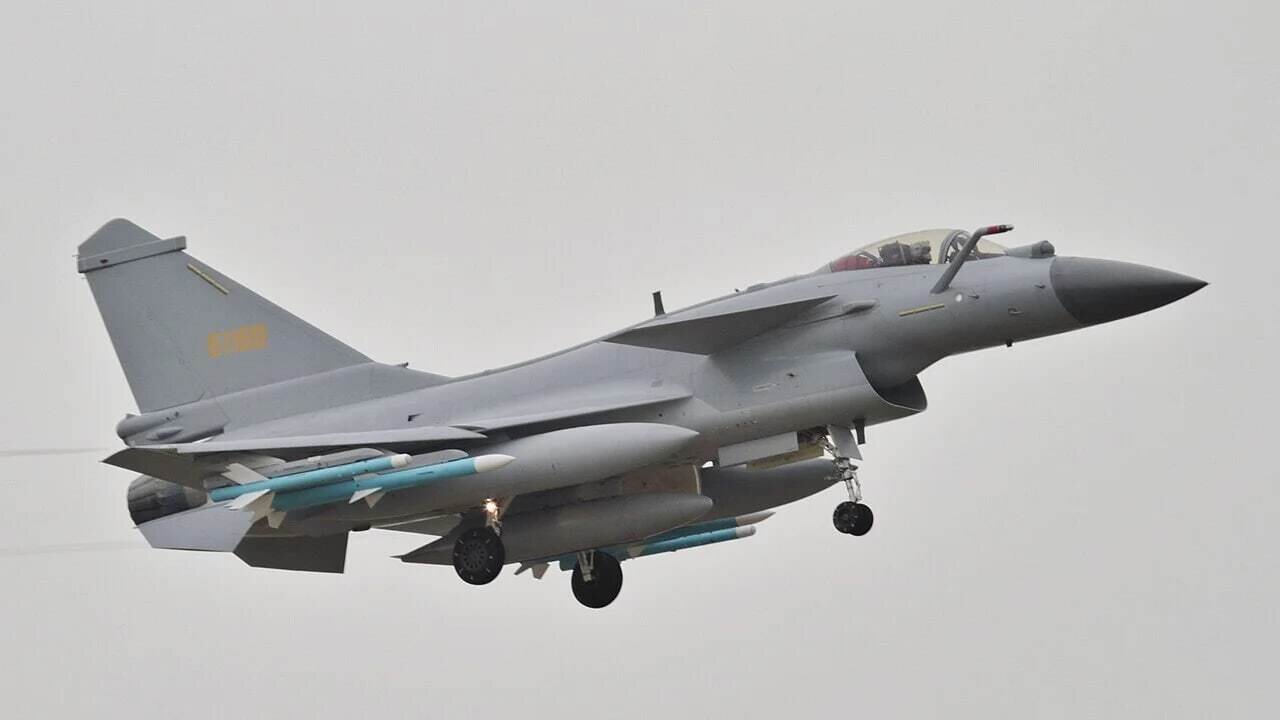 J-10 Savaş Uçağı: Pekin’in Hava Gücünün Sembolü ve İran İçin Stratejik Bir Seçenek
