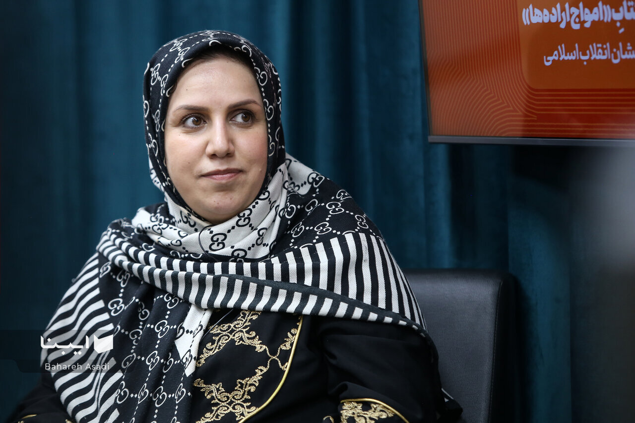 نوجوان،داستان،رمان،ادبيات،نويسنده،پايان،كتاب،عوض،پسر،درگيري، ...