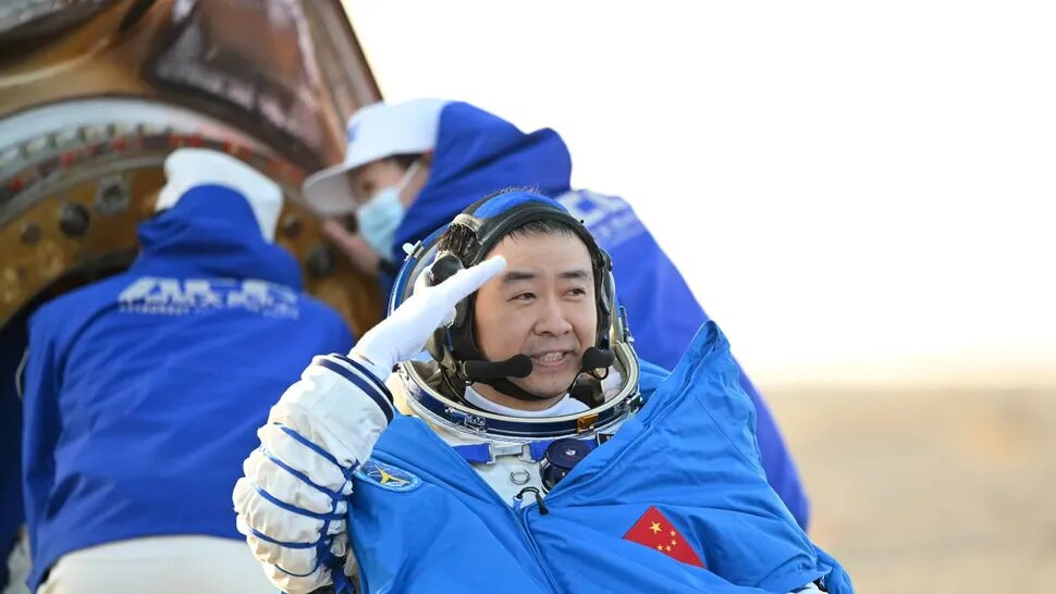 زباله فضایی عامل تاخیر بازگشت فضانوردان چینی به زمین شد