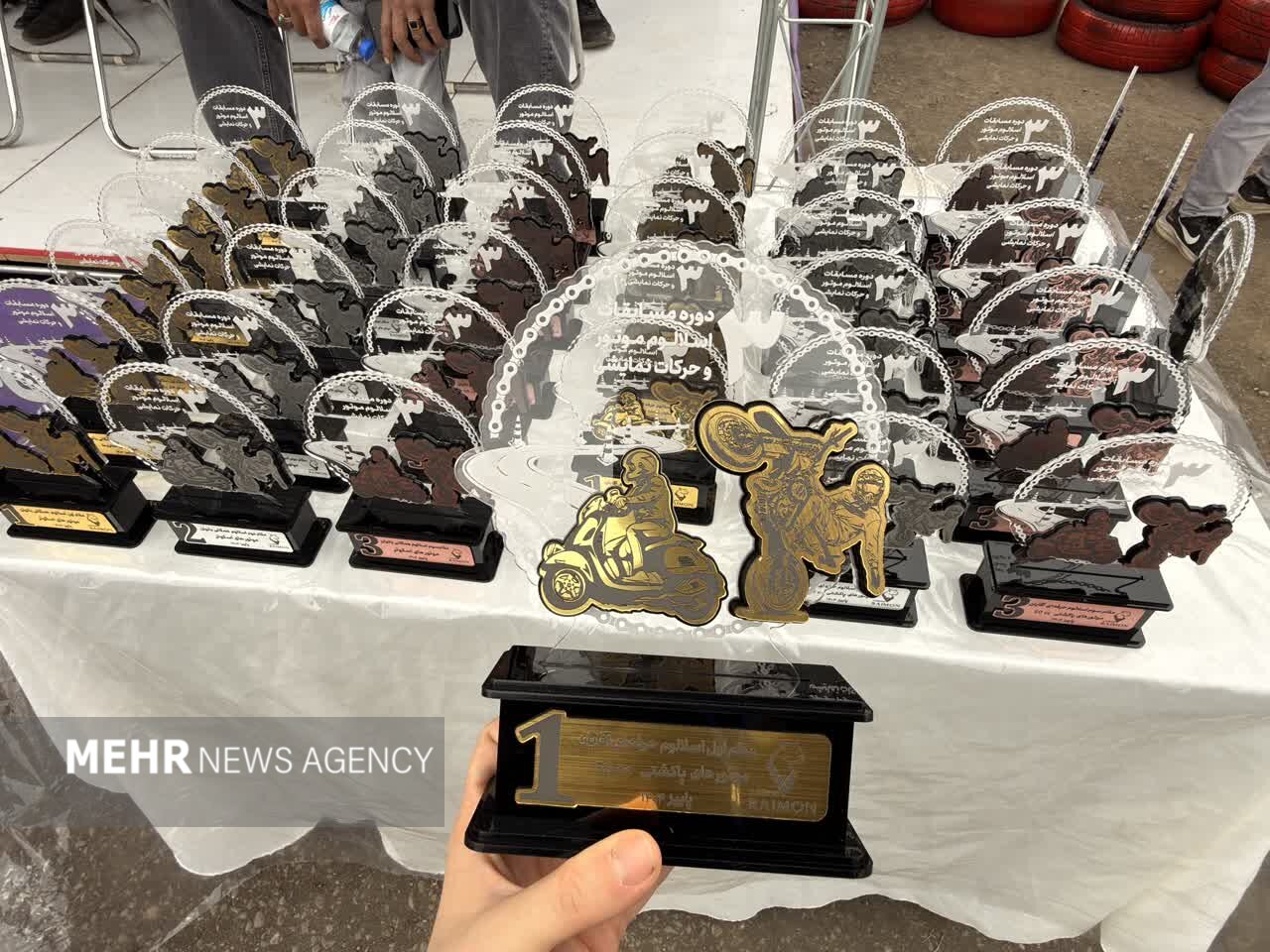 سومین دوره مسابقات اسلالوم موتور در رشت برگزار شد