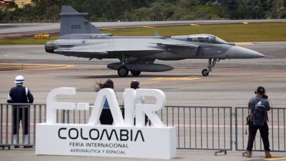 Kolumbija sklenila 4,3 milijarde dolarjev vreden dogovor za nakup 17 lovskih letal sredi regionalnih napetosti