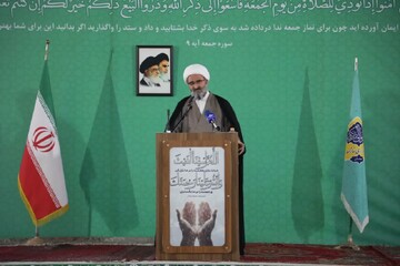 نماینده ولی فقیه در سمنان خواستار کنترل موج گرانی در آستانه یلدا شد