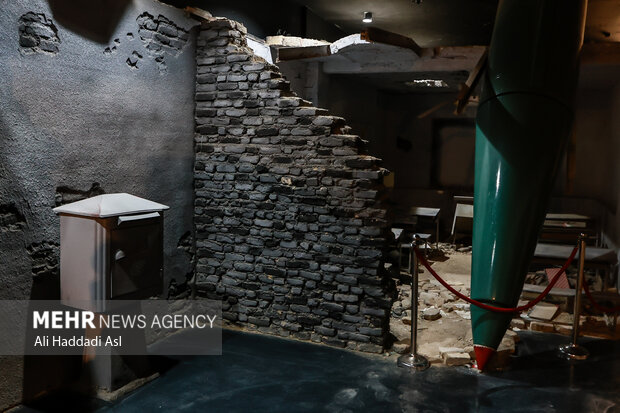 نمایشگاه موشکی هوا فضا سپاه