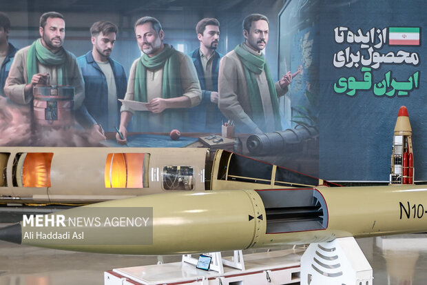 نمایشگاه موشکی هوا فضا سپاه