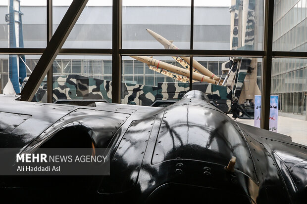 نمایشگاه موشکی هوا فضا سپاه