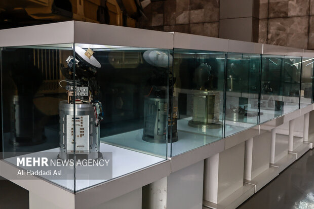 نمایشگاه موشکی هوا فضا سپاه