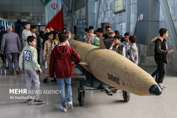 نمایشگاه موشکی هوا فضا سپاه