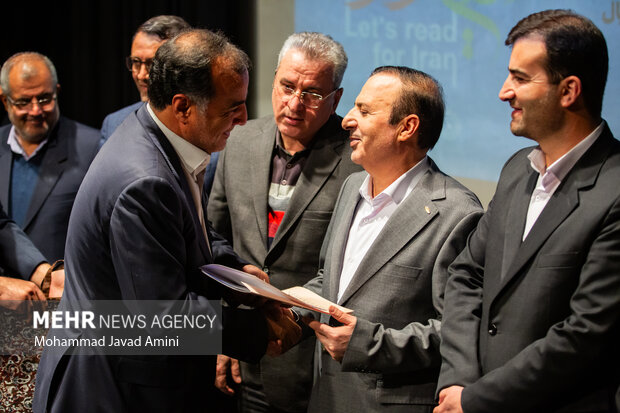 آیین نکوداشت روز کتاب و کتابدار در قزوین