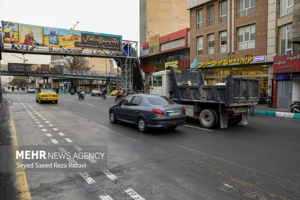 رونمایی از بنرهای نصب شده «با هر کتاب سفری تازه را آغاز کن»