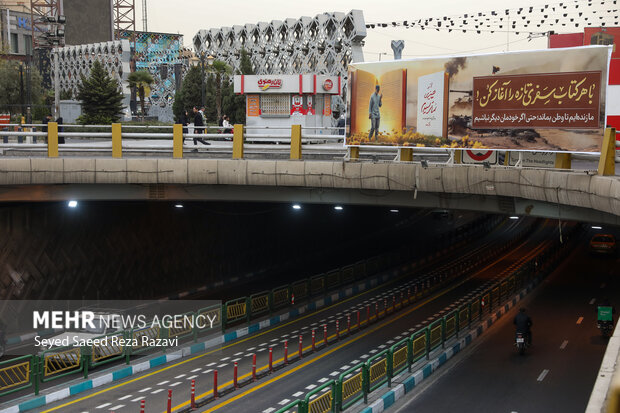 رونمایی از بنرهای نصب شده «با هر کتاب سفری تازه را آغاز کن»