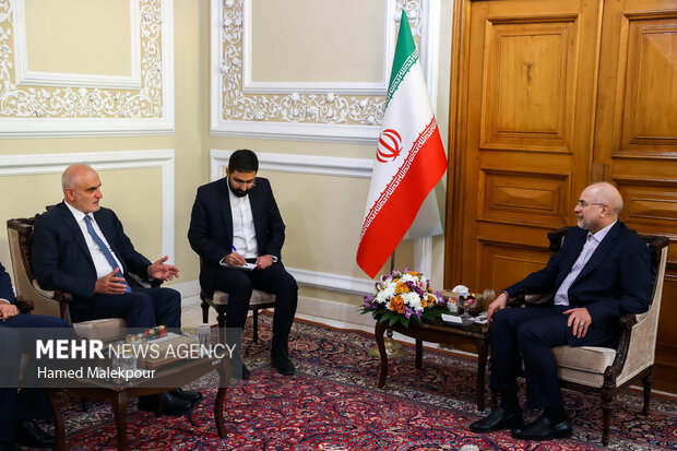 دیدار معاون سیاسی رئیس مجلس لبنان با محمدباقر قالیباف