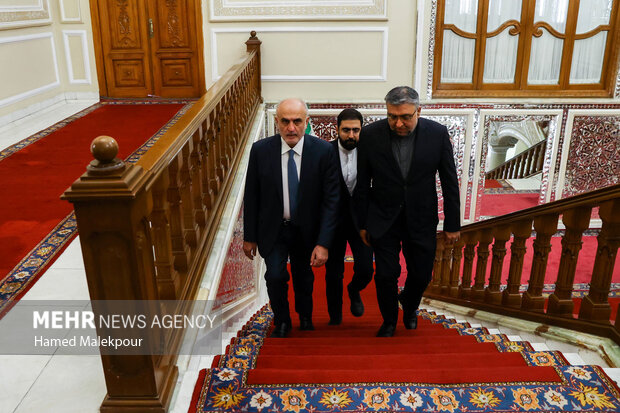 دیدار معاون سیاسی رئیس مجلس لبنان با محمدباقر قالیباف