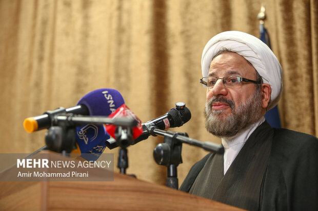 آیین رونمایی از مجموعه ۴۰ جلدی تجربه‌نگاری فرهنگی ـ تبلیغی