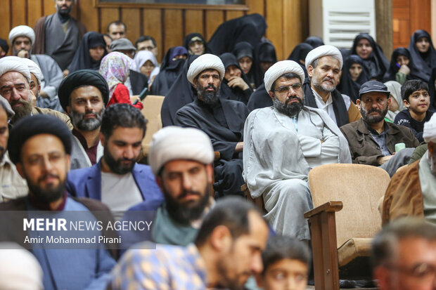 آیین رونمایی از مجموعه ۴۰ جلدی تجربه‌نگاری فرهنگی ـ تبلیغی