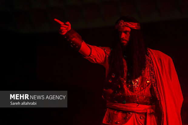 نمایش نور و صدای «آغاز بی پایان»