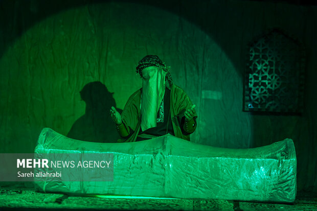 نمایش نور و صدای «آغاز بی پایان»