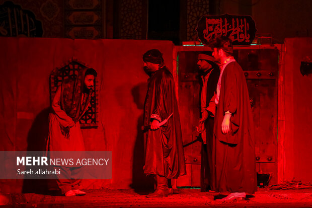 نمایش نور و صدای «آغاز بی پایان»