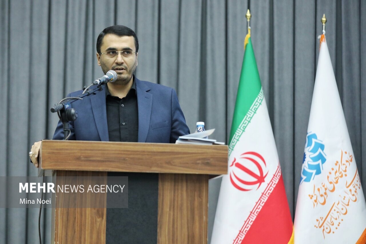 متفکرآزاد:کتاب و کتابداری، سرمایهای ارزشمند برای فرهنگ آذربایجانشرقی