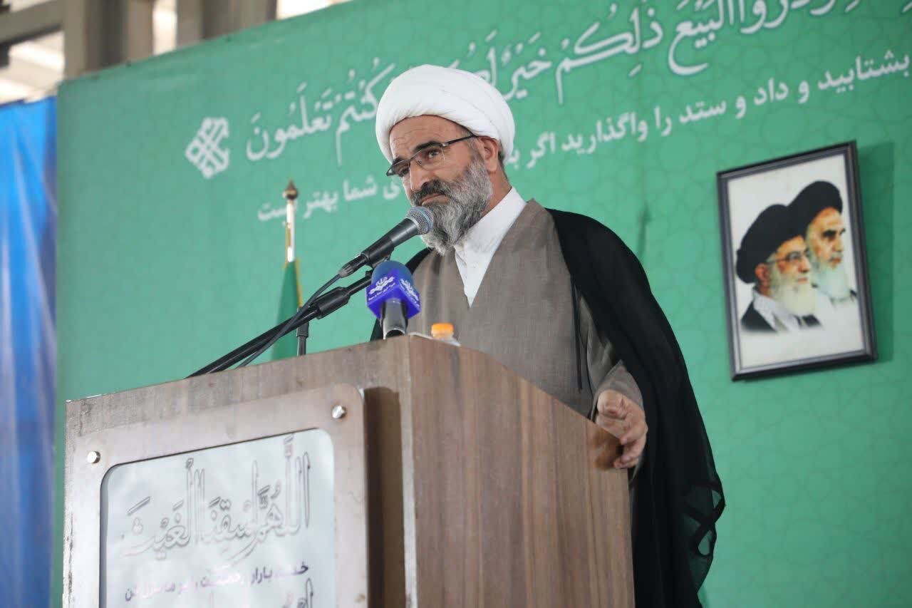 نماینده ولی فقیه در سمنان: روحیه بسیجی توطئه‌های دشمن را خنثی می‌کند