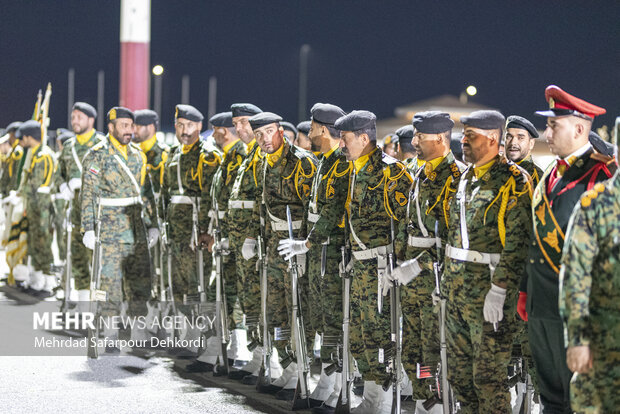 آیین استقبال از پیکر ۶ شهید گمنام دفاع مقدس در شهرکرد
