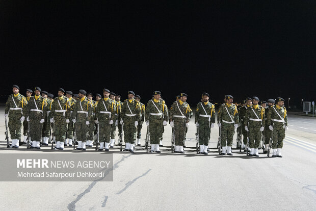 آیین استقبال از پیکر ۶ شهید گمنام دفاع مقدس در شهرکرد