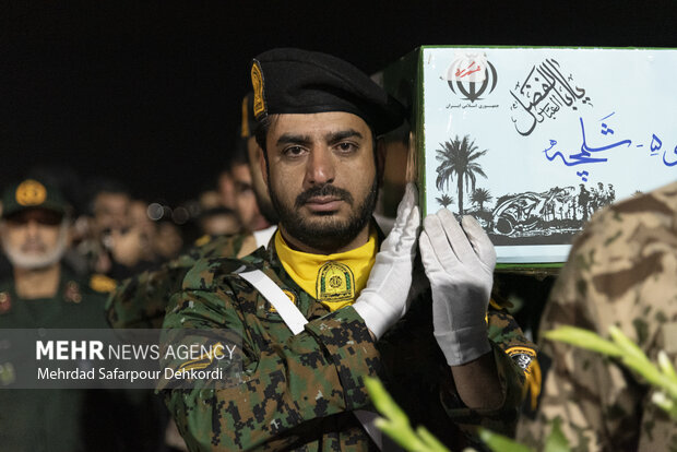 آیین استقبال از پیکر ۶ شهید گمنام دفاع مقدس در شهرکرد