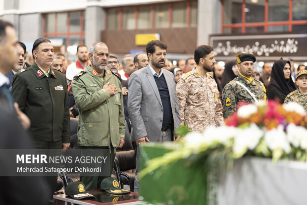 آیین استقبال از پیکر ۶ شهید گمنام دفاع مقدس در شهرکرد