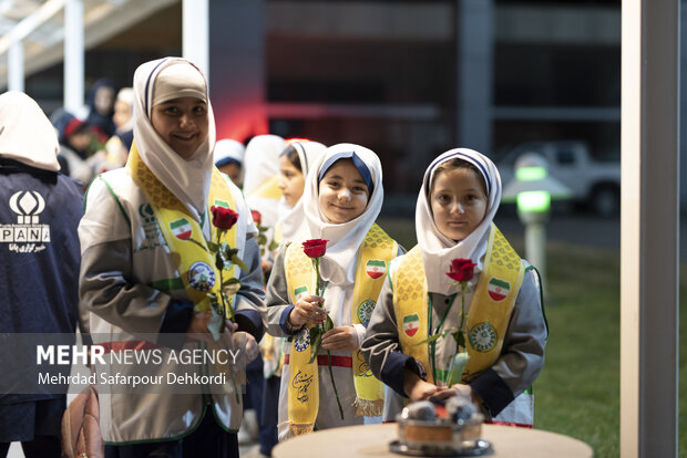 آیین استقبال از پیکر ۶ شهید گمنام دفاع مقدس در شهرکرد