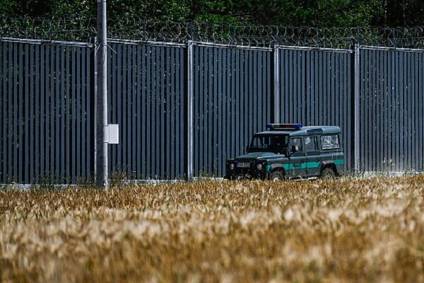 Poland reopens two border crossings with Belarus