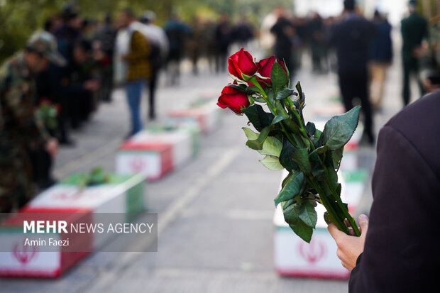 آئین استقبال از شهدای گمنام در شیراز