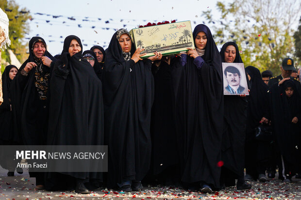 آئین استقبال از شهدای گمنام در شیراز