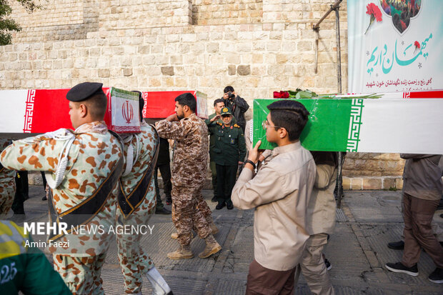 آئین استقبال از شهدای گمنام در شیراز