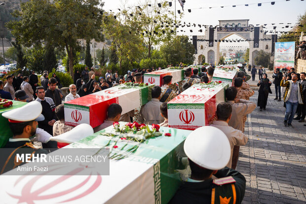 آئین استقبال از شهدای گمنام در شیراز
