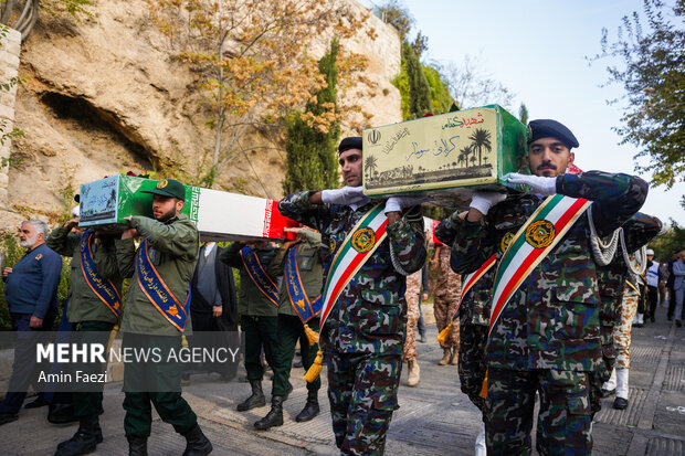 آئین استقبال از شهدای گمنام در شیراز