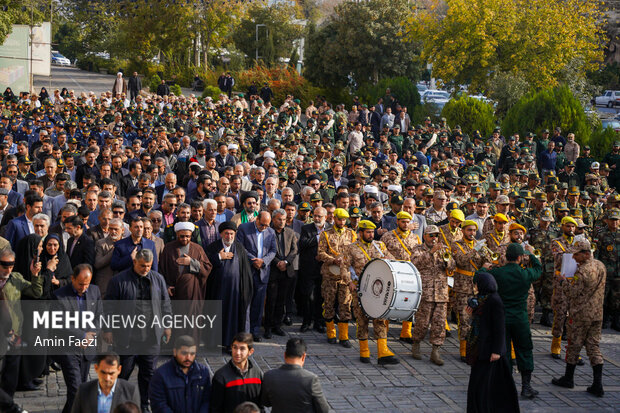 آئین استقبال از شهدای گمنام در شیراز