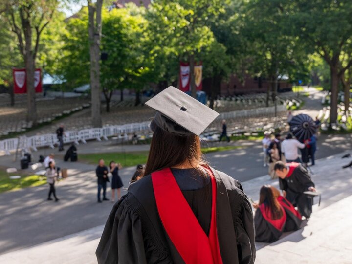 "نيويورك تايمز": انخفاض بنسبة 17% في تسجيل الطلاب الدوليين الجدد بالجامعات الأميركية