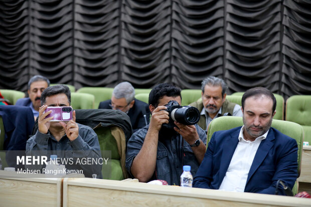 نشست خبری رئیس بنیاد شهید و امور ایثارگران