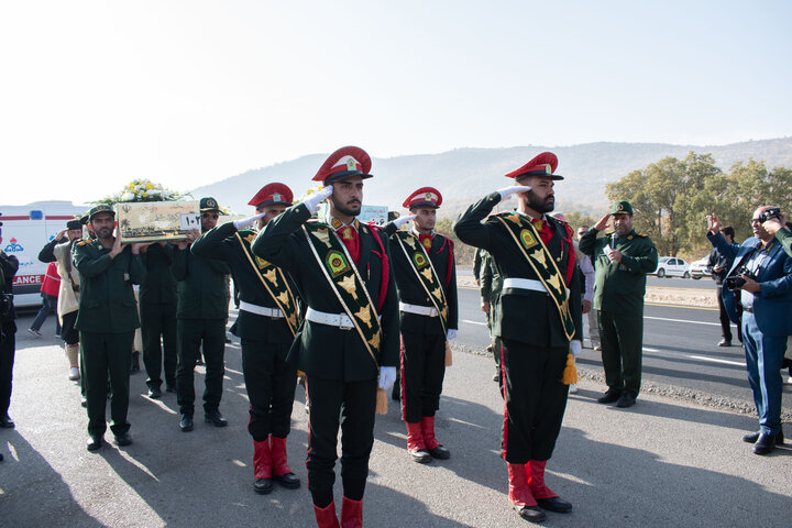استقبال از پیکر مطهر ۶ شهید گمنام دفاع مقدس در یاسوج