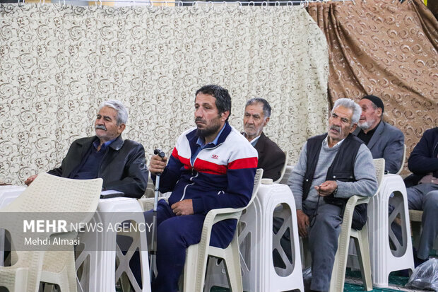 نماز باران در مصلی زنجان