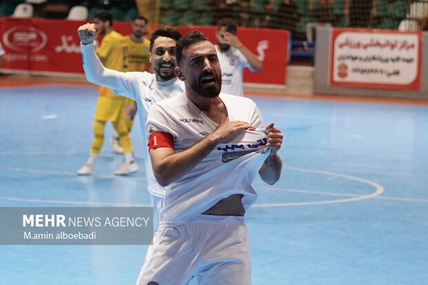 گیتی پسند - فولاد زرند