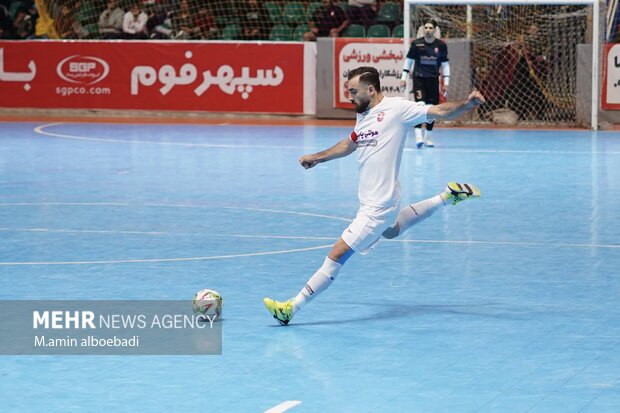 گیتی پسند - فولاد زرند