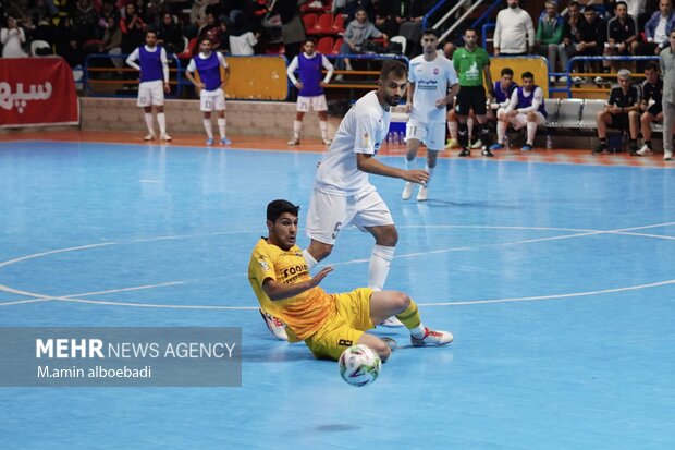 گیتی پسند - فولاد زرند