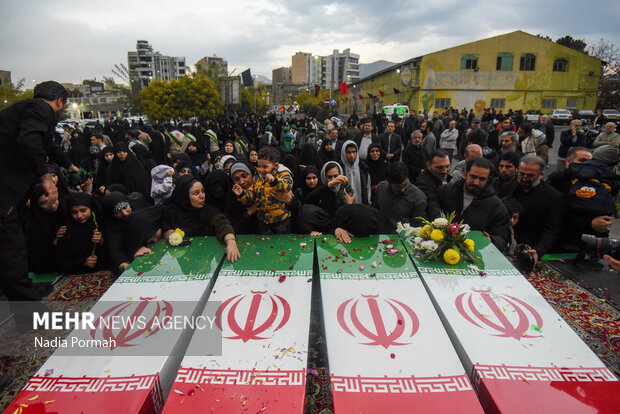 استقبال از ۱۰ شهید گمنام در کرج