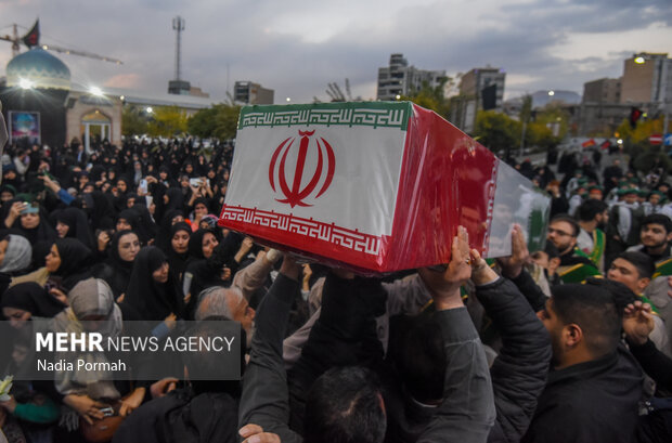 استقبال از ۱۰ شهید گمنام در کرج