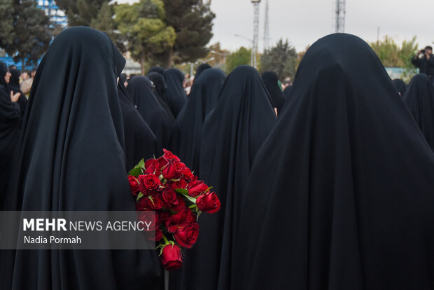 استقبال از ۱۰ شهید گمنام در کرج