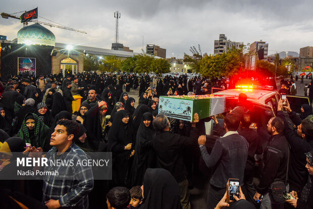 استقبال از ۱۰ شهید گمنام در کرج