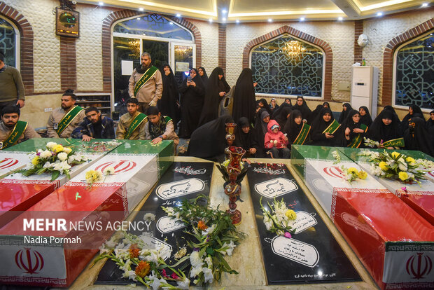 
Funeral of 10 unidentified martyrs in Karaj