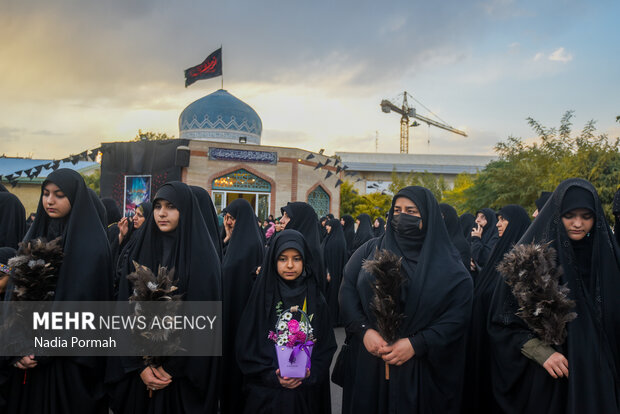 استقبال از ۱۰ شهید گمنام در کرج